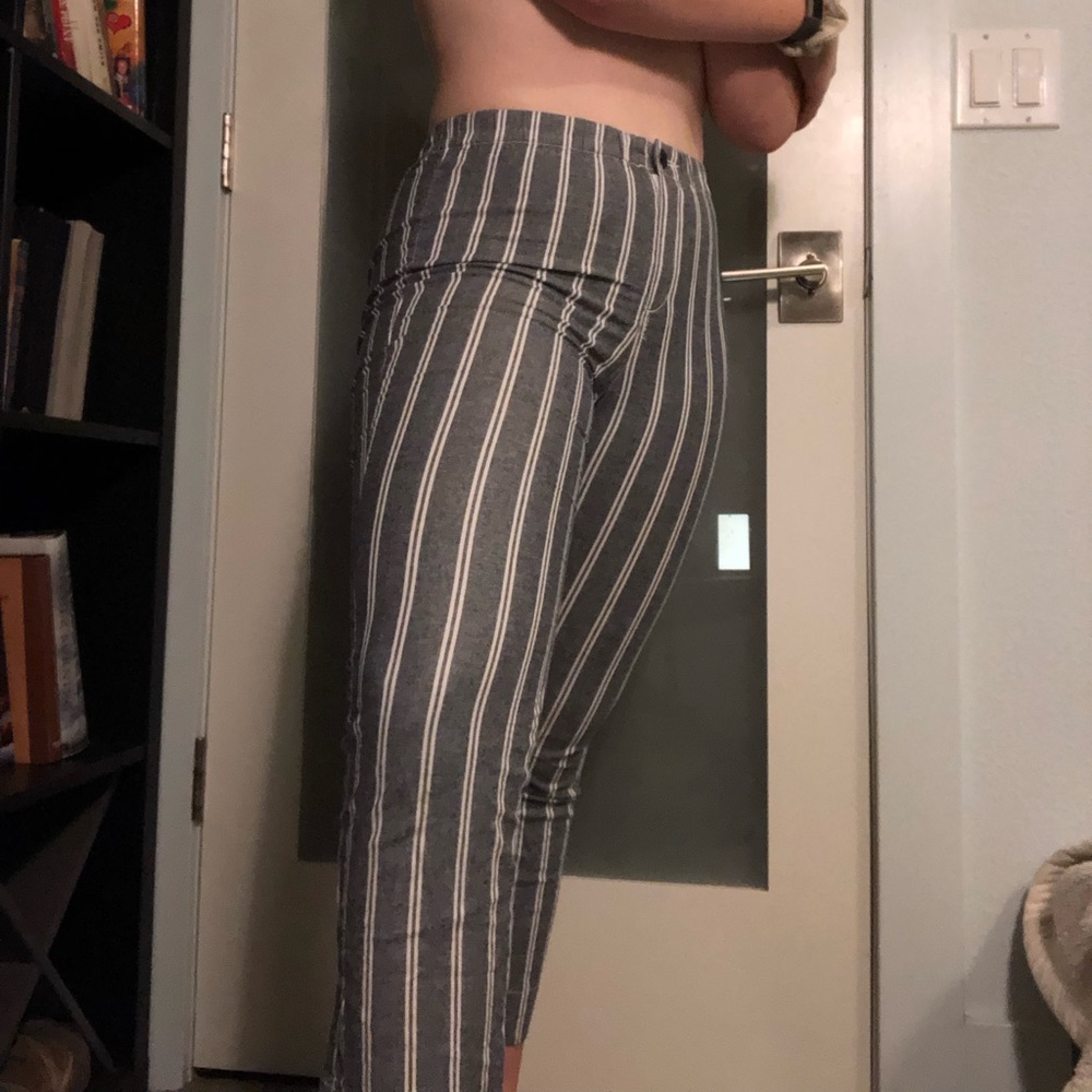Gray and white stripped pant